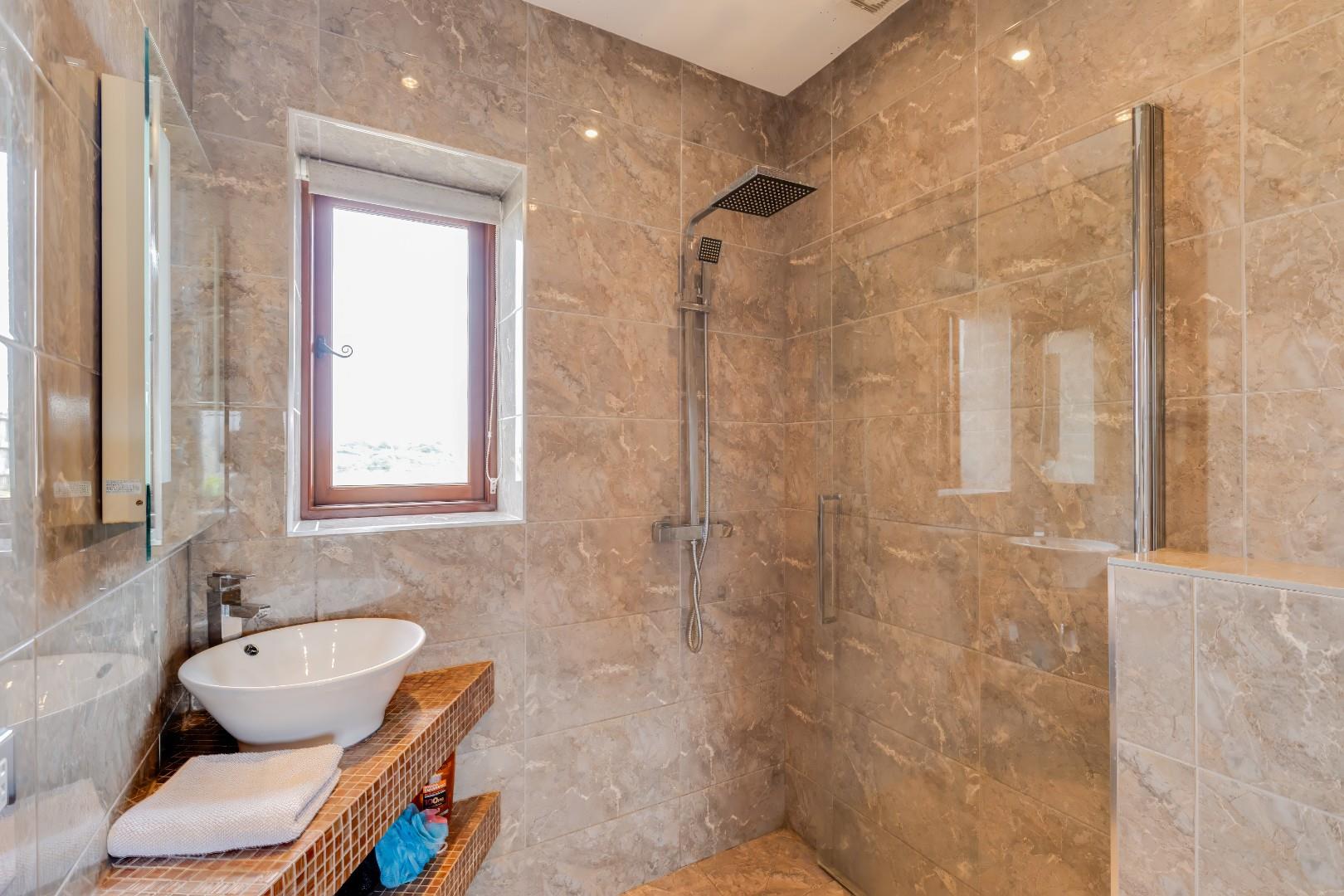 The Granary, Pen Onn, Llancarfan, Vale Of Glamorgan, CF62 3AG